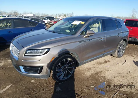 2019 Lincoln Nautilus Reserve z USA, uszkodzony, nr VIN 2LMPJ6LP4KBL28157